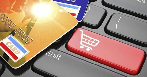 Mua hàng trả góp qua thẻ tín dụng online