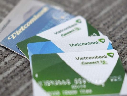 Hướng Dẫn Rút Tiền ATM Vietcombank Từng Bước Một 2022