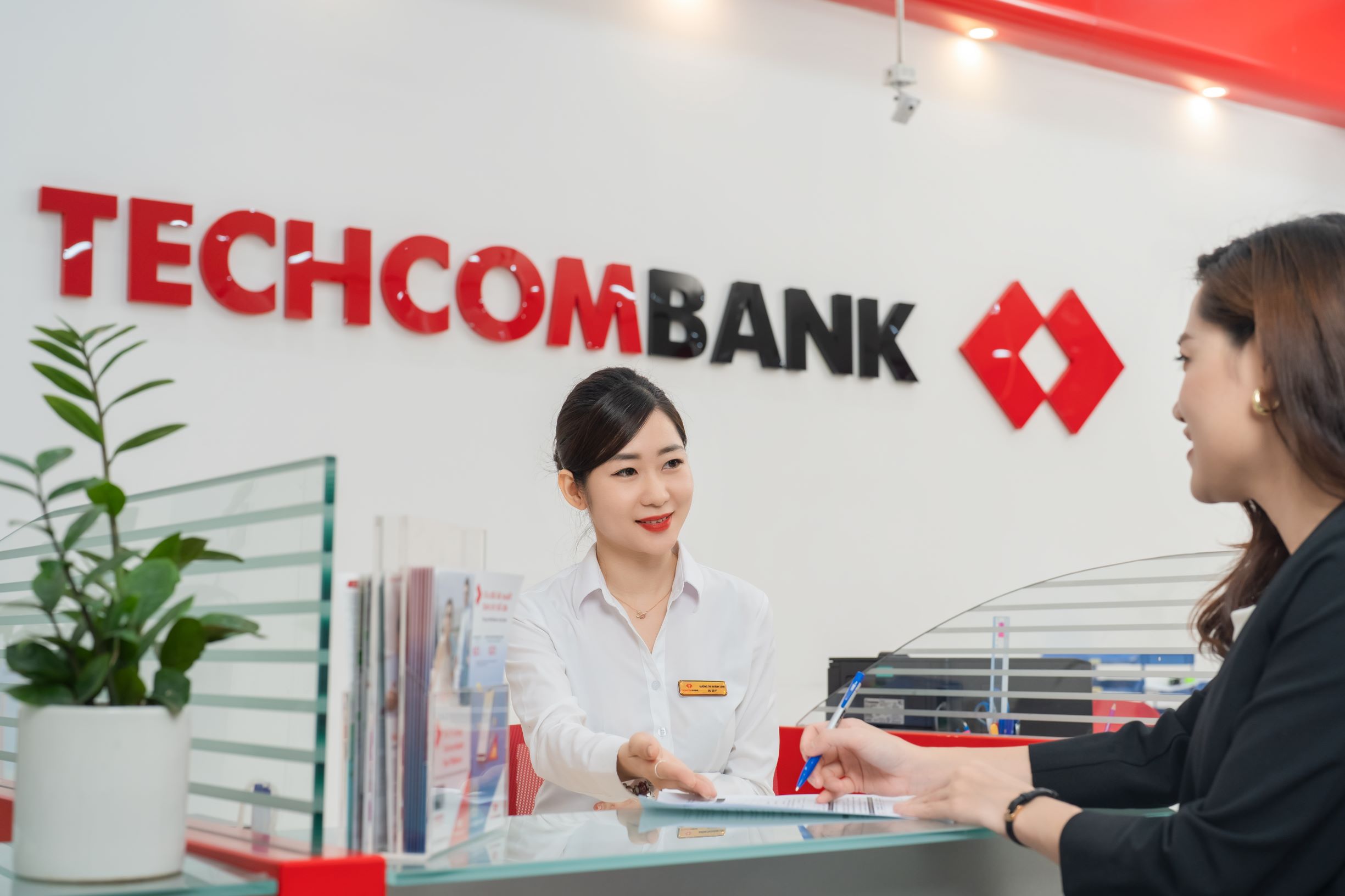 Vay tiền bằng bảo hiểm nhân thọ Bảo Việt tại ngân hàng Techcombank