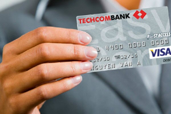 Rút tiền thẻ tín dụng Techcombank
