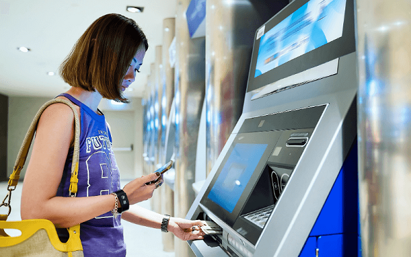 Điều kiện rút tiền bằng mã QR khác ngân hàng