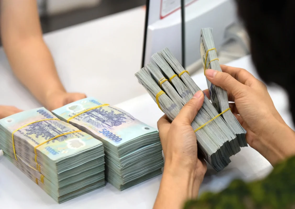 100 triệu gửi ngân hàng 1 năm lãi bao nhiêu? Bảng tính 2026 3 100 triệu gửi ngân hàng 1 năm lãi bao nhiêu tiền?
